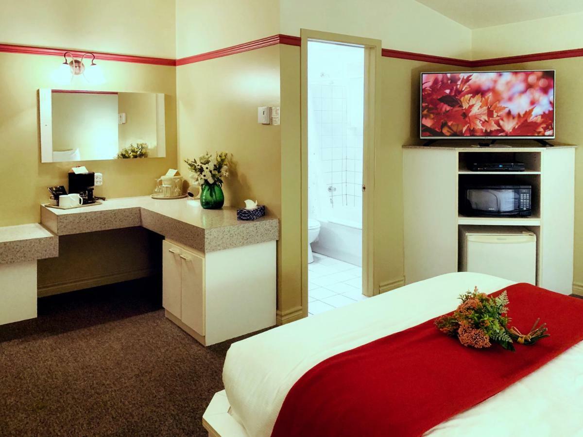 Motel La Cheminee Сен-Жером Экстерьер фото