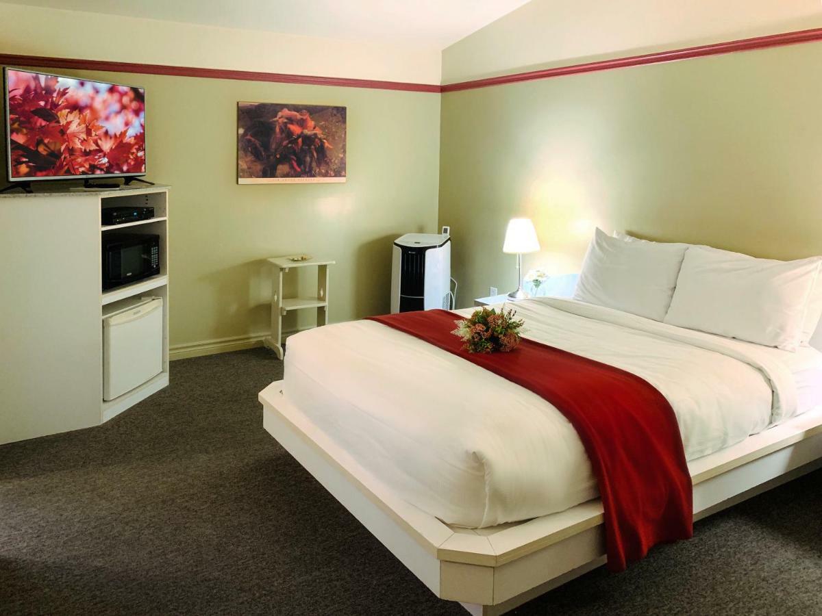 Motel La Cheminee Сен-Жером Экстерьер фото